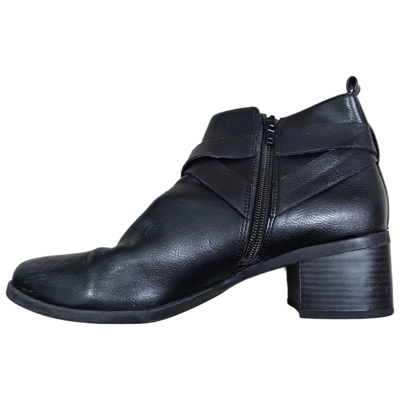 Anne Klein flex black block heeled bootie - Picture 2 of 16